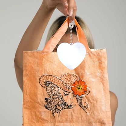 LumiBag — Hitta allt i din väska, direkt